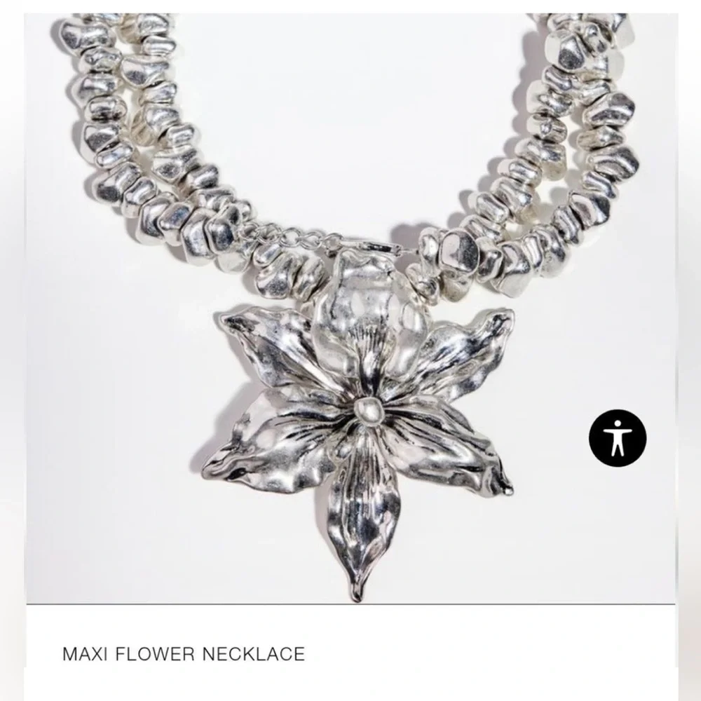 Zara Maxi flower statement necklace